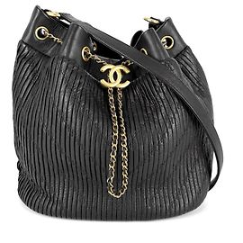 Sac à épaule Chanel en cuir noir