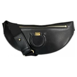 Bolsa Gancini para homem Salvatore Ferragamo