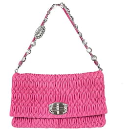 Clutch Miu Miu em couro Matelassé com cristais Medium