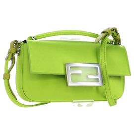FENDI Funda para teléfono Mamma Baguette Pouch Satin Green Silver Auth 196659M