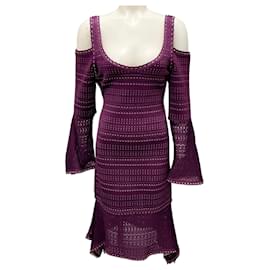 Herve Leger Bordeaux Combo Kamryn Cold Shoulder Cocktailkleid aus elastischem Pointelle-Strick