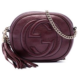 Borsa a tracolla Mini Soho in pelle di vitello martellata metallizzata viola Gucci