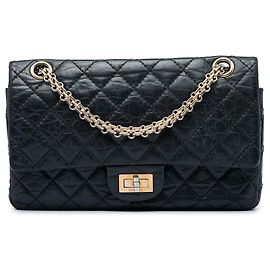 Borsa a tracolla Chanel Reissue 2.55 Double Flap 225 in pelle di vitello invecchiata matelassé nera