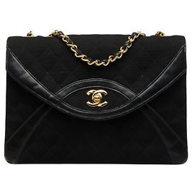 Borsa a tracolla Chanel Vintage Matelassé Coco Mark Chain