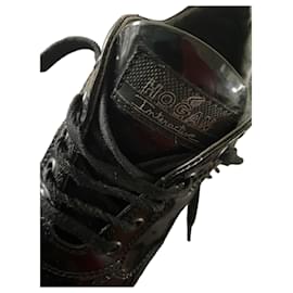 Sneakers Hogan Interactive in pelle verniciata nera