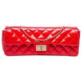 Chanel Reissue 2.55 East West Flap Clutch aus rotem gestepptem Lackleder mit Kette
