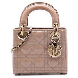 Dior Mini Lady Dior in pelle vernice Cannage marrone