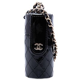 Estuche de lápiz labial Chanel Black CC Quilted Patent