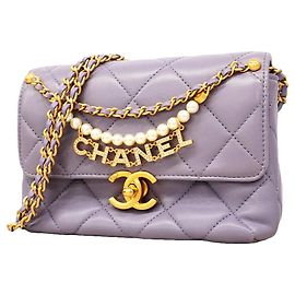 Borsa a tracolla con catena Chanel Matelassé
