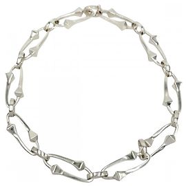 Colar Gucci Chiodo em Prata 925