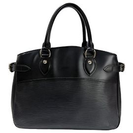 Louis Vuitton Passy PM Borsa a mano in pelle Epi Nera