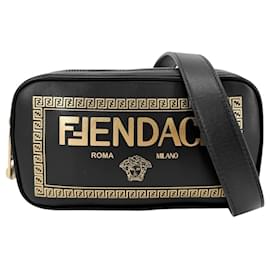 Borsa a tracolla Versace Medusa in pelle nera e oro