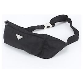 Bolsa de corpo Prada em nylon Tessuto com logótipo triangular