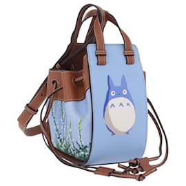 Borsa LOEWE Ghibli Collaboration Totoro Hammock Mini Bag in pelle blu autentica 167503SM