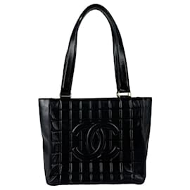 Borsa Chanel Chocolate Bar in pelle nera