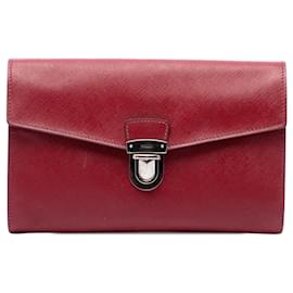 Clutch Prada Saffiano a Busta con Chiusura Pushlock Rossa