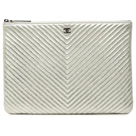 Chanel Medium Chevron Metallic Calfskin O Case Clutch Silver