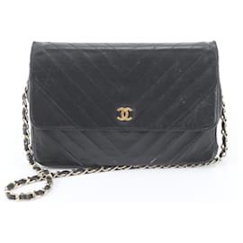 Chanel V-Stitch Schultertasche aus Leder mit Kette