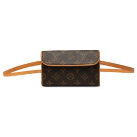Louis Vuitton Pochette Florentine Monogram Marrón
