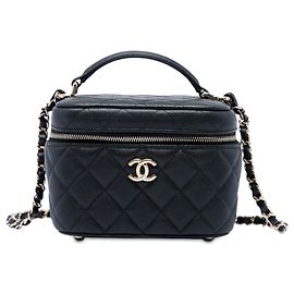 Chanel Small Quilted Caviar Vanity Case in Schwarz mit Henkel und Kette