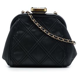 Chanel Black CC gesteppte Lammleder Clutch mit Doppelnaht, Kiss-Lock-Verschluss und Kette