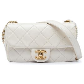 Chanel Mini Quilted Calfskin Crystal Pearls Chain Flap Weiß