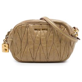 Borsa Camera Miu Miu in Nappa Matelassé Beige