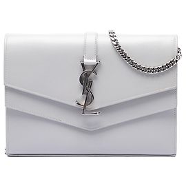 Portafoglio con catena Sulpice in pelle monogramma grigia Saint Laurent