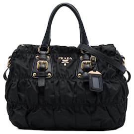 Prada Satchel aus schwarzem Tessuto Gaufre