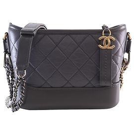 Chanel Gabrielle Hobo Small in Pelle di Vitello Matelassé Grigia