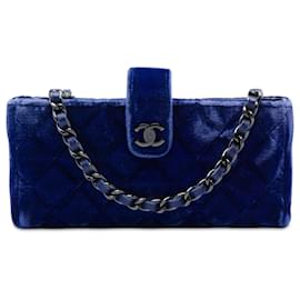Porta-teléfonos Chanel Blue Mini CC Quilted Velvet con cadena