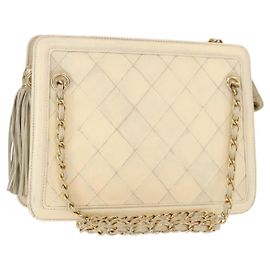CHANEL Matelassé Schultertasche mit Kette, aus beigem und goldenem Lammleder, mit CC-Logo, 152441