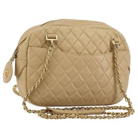 Borsa a tracolla CHANEL con catena in pelle beige e oro, con logo CC, autentica bs34488