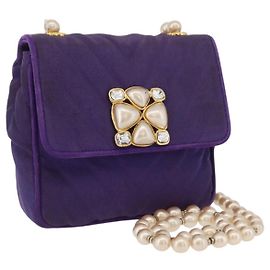 Borsa a tracolla CHANEL V Stitch con perle, in nylon viola e oro, con logo CC, autentica AMZ336