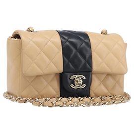 Borsa a tracolla Mini Matelassé con catena CHANEL Pelle d'Agnello Beige Oro CC Auth 198755SAM