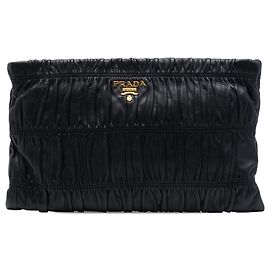 Clutch Prada Nappa Gaufre nera