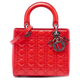 Borsa Lady Dior Medium in pelle vernice Cannage rossa Dior