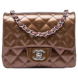 Bolso de hombro Chanel Mini Square Classic Metallic Striped Patent Single Flap Marrón