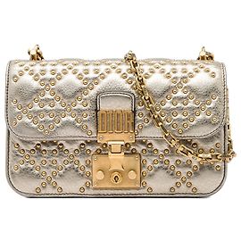 Borsa a tracolla DiorAddict in pelle d'agnello metallizzata dorata con borchie Gold Dior