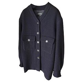 Chanel La Petite Veste Noire Jacken