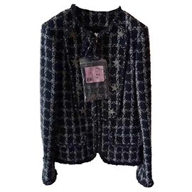 Chaquetas Chanel La Petite Veste Noire