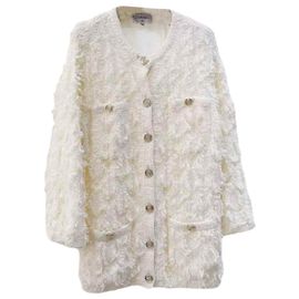 Chaquetas Chanel La Petite Veste Noire