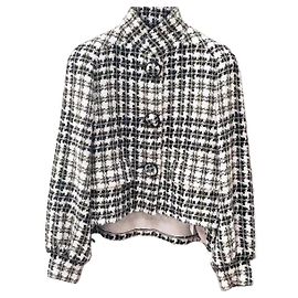 Chanel La Petite Veste Noire Jacken