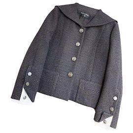 Chanel La Petite Veste Noire Jacken