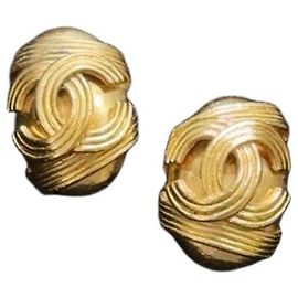 Orecchini Chanel a clip in metallo multicolore