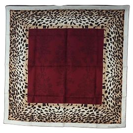Christian Dior Bufanda Leopardo Seda Bordeaux