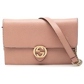 Portafoglio con catena Gucci in pelle di vitello Dollar marrone con G intrecciate