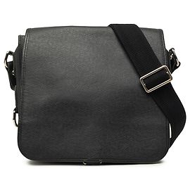 Louis Vuitton Black Taiga Andrei