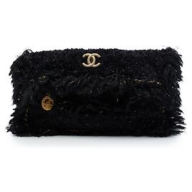 Clutch Chanel Black Paris Cosmopolite in tweed con frange