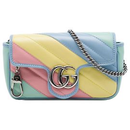 Borsa a tracolla Gucci Green Mini GG Marmont Matelassé in pelle di vitello diagonale